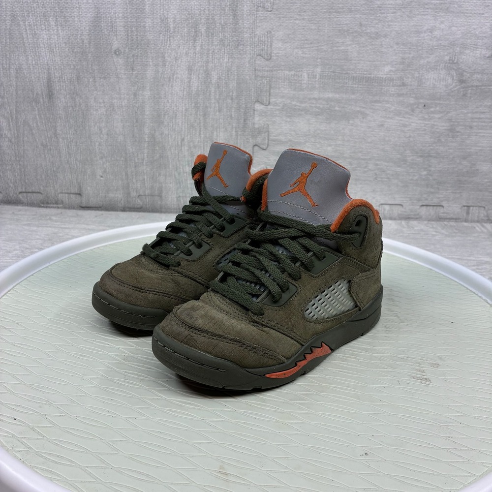 Jordan 5 Retro SE Kids Size 12C Retro Olive Green Suede Sneakers 440889-308
